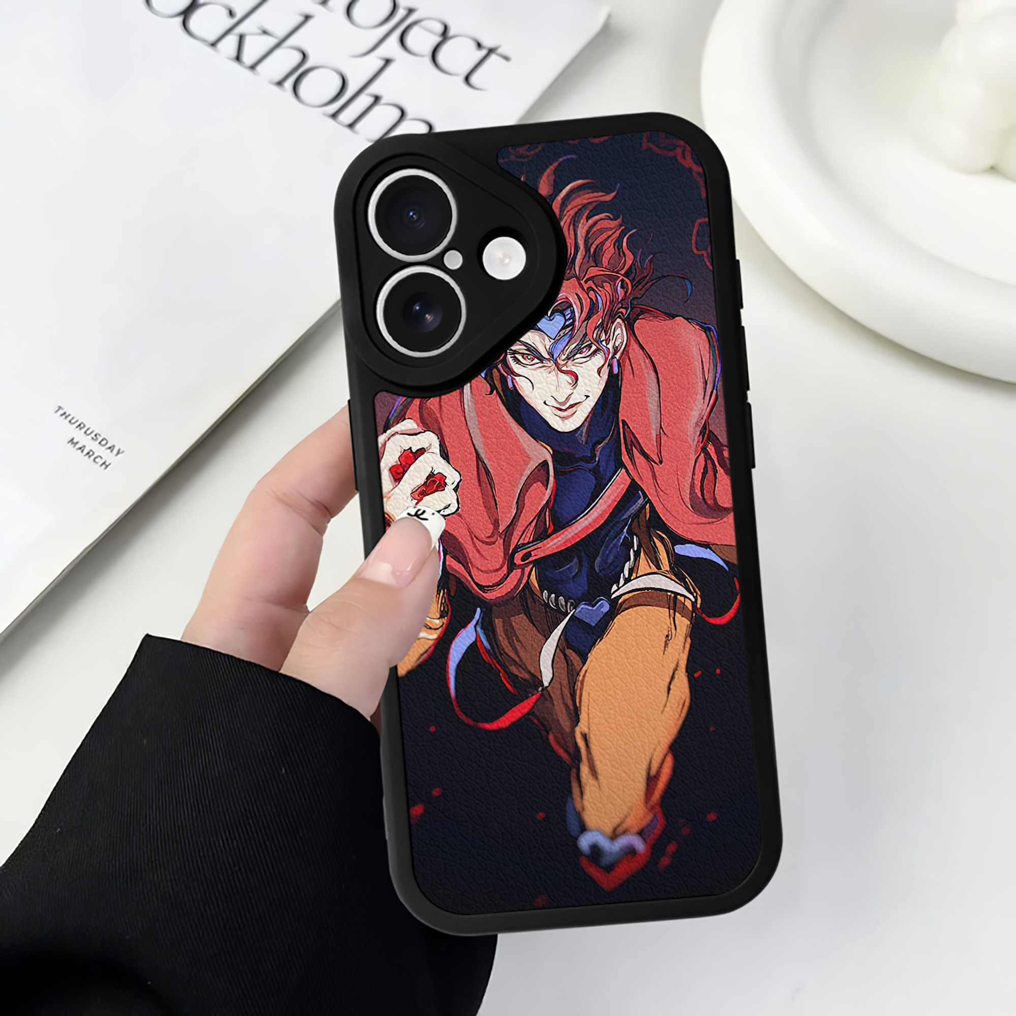 （画像用） ジョジョの奇妙な冒険 JoJo's Bizarre Adventure 【iPhone 16シリーズ対応】シリコンスマホケース（レザー調） 材質：シリコン